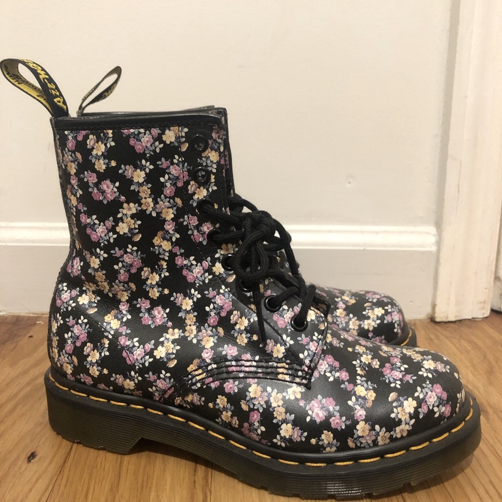 1460 Floral Dr Martens